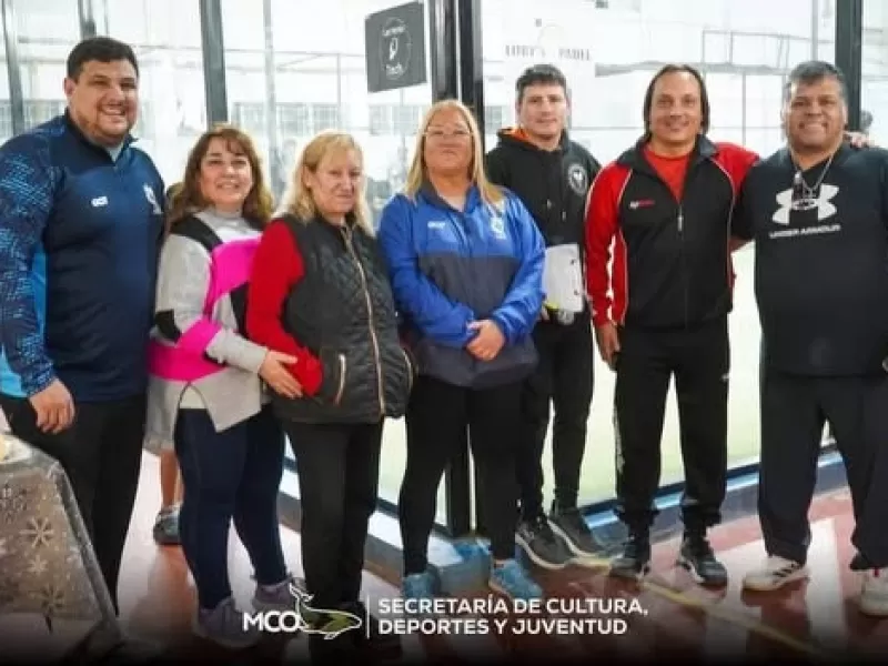 ¡Caleta Olivia celebró a las futuras promesas del pádel patagónico!